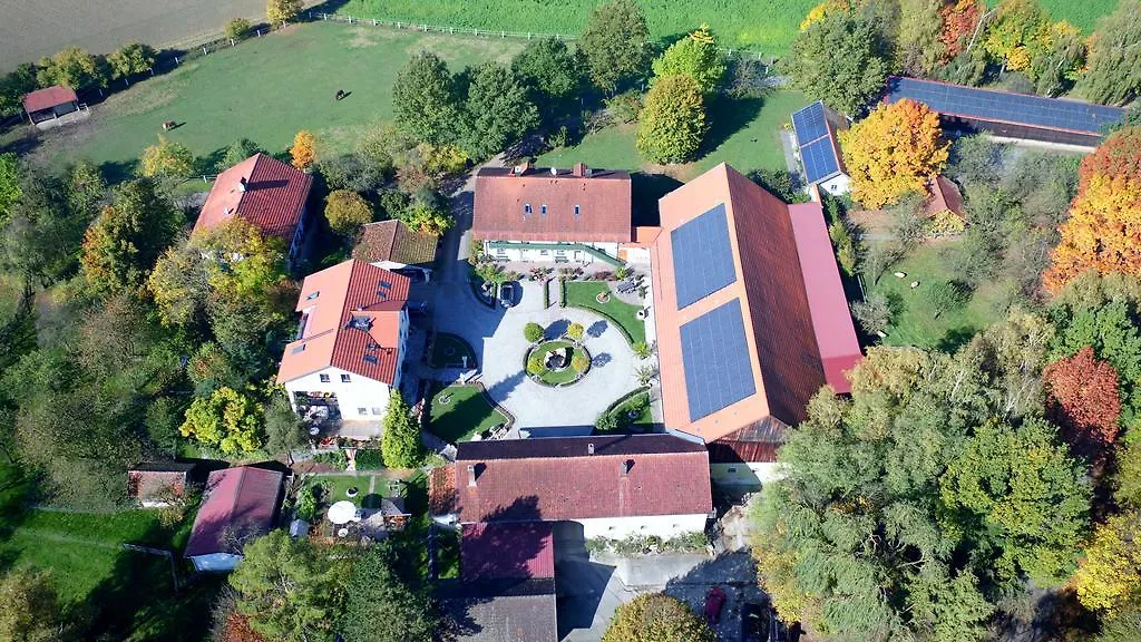 Gut Schwarz-N Hof Ferienwohnungen Bad Griesbach  Apartment Bad Griesbach (Bavaria)