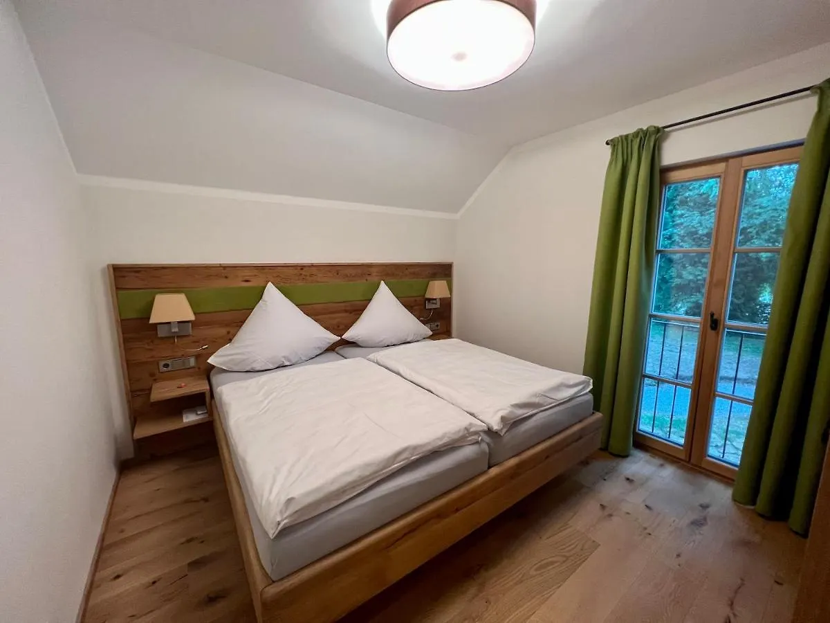 Apartment Gut Schwarz-N Hof Ferienwohnungen Bad Griesbach  Germany