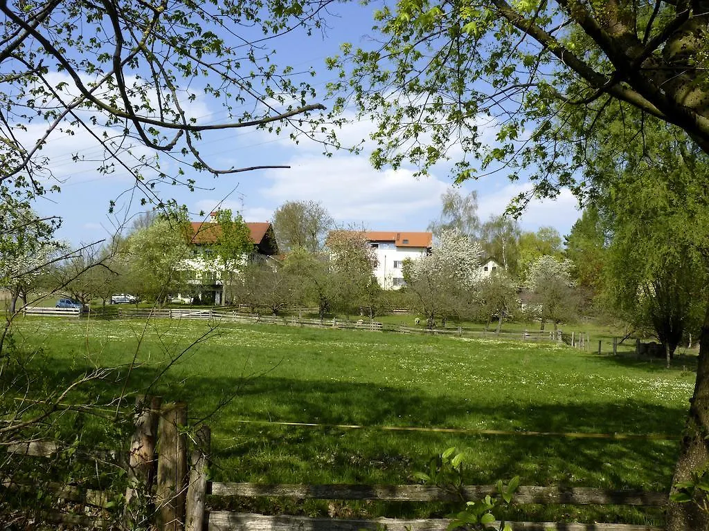 Gut Schwarz-N Hof Ferienwohnungen Bad Griesbach  0*, Bad Griesbach (Bavaria)